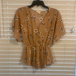 light pink peplum short sleeve top